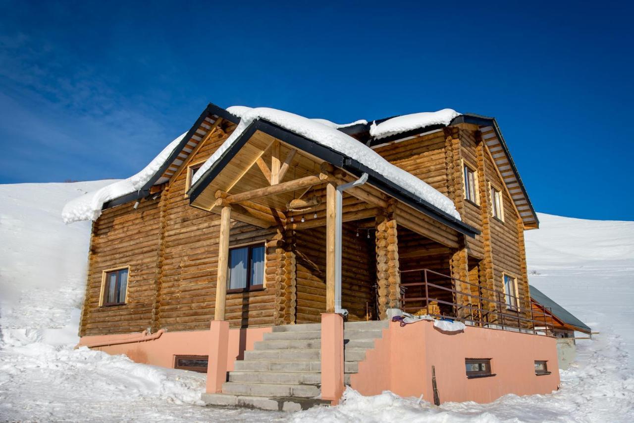 Snow Time Eco Chalet Гудаури Екстериор снимка