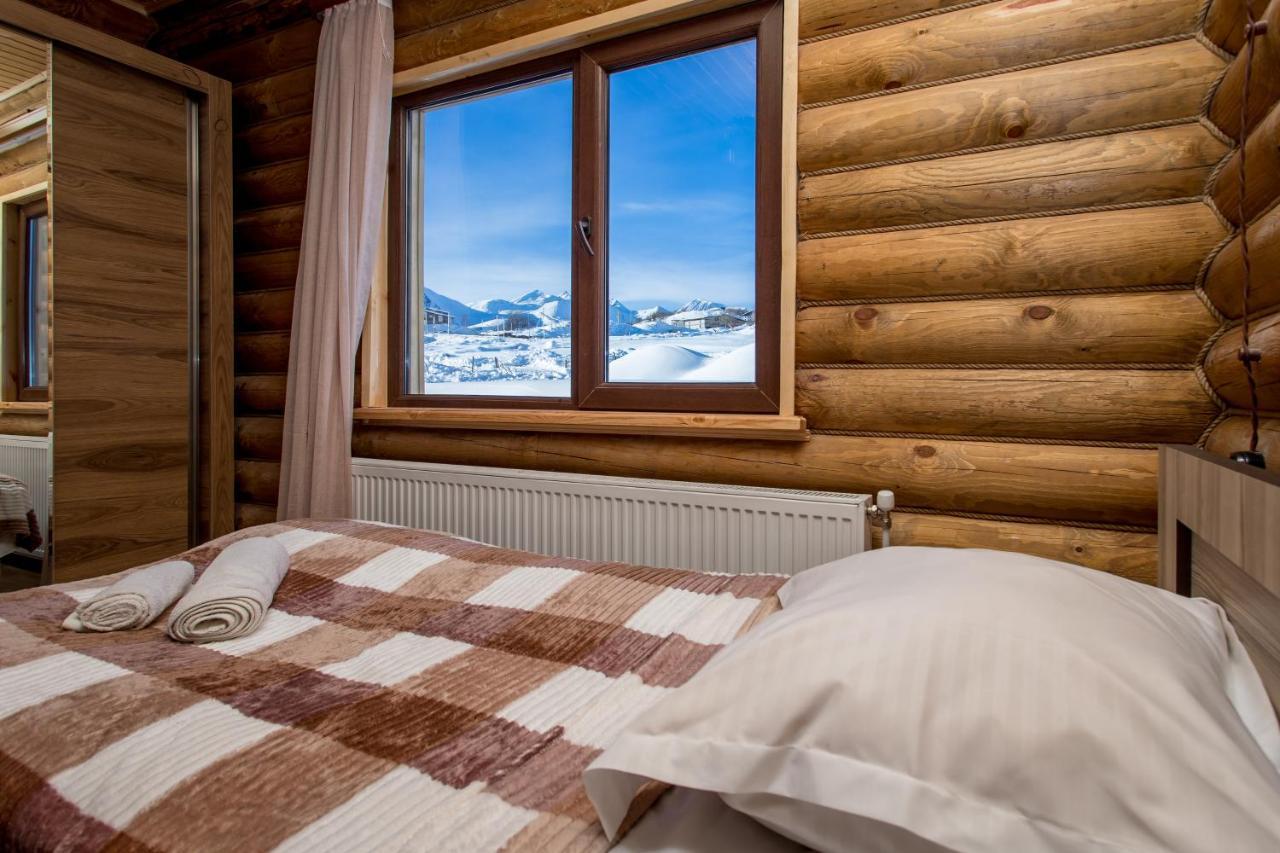 Snow Time Eco Chalet Гудаури Екстериор снимка