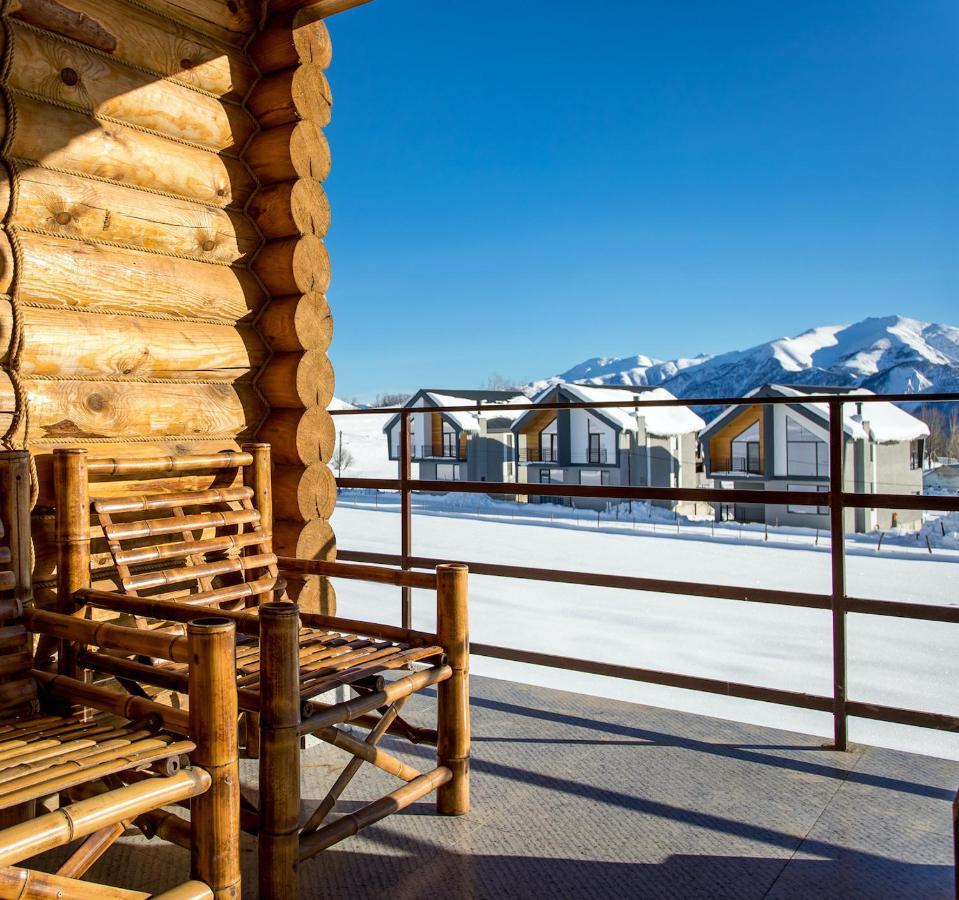 Snow Time Eco Chalet Гудаури Екстериор снимка