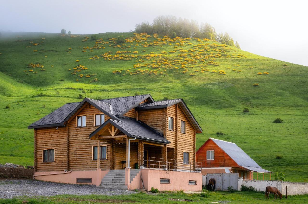 Snow Time Eco Chalet Гудаури Екстериор снимка