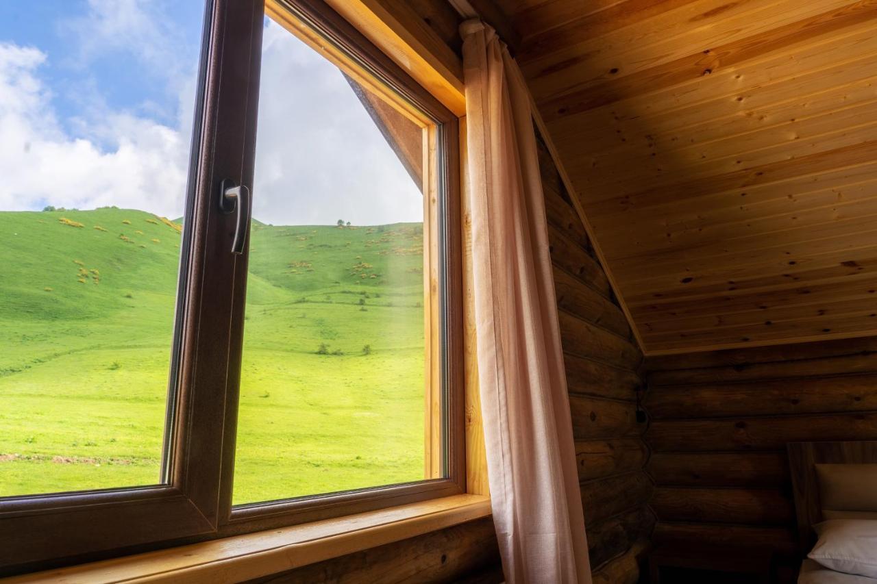 Snow Time Eco Chalet Гудаури Екстериор снимка